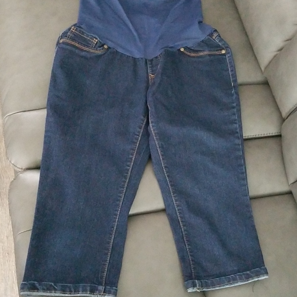 Blue Spice Maternity Jean Capri